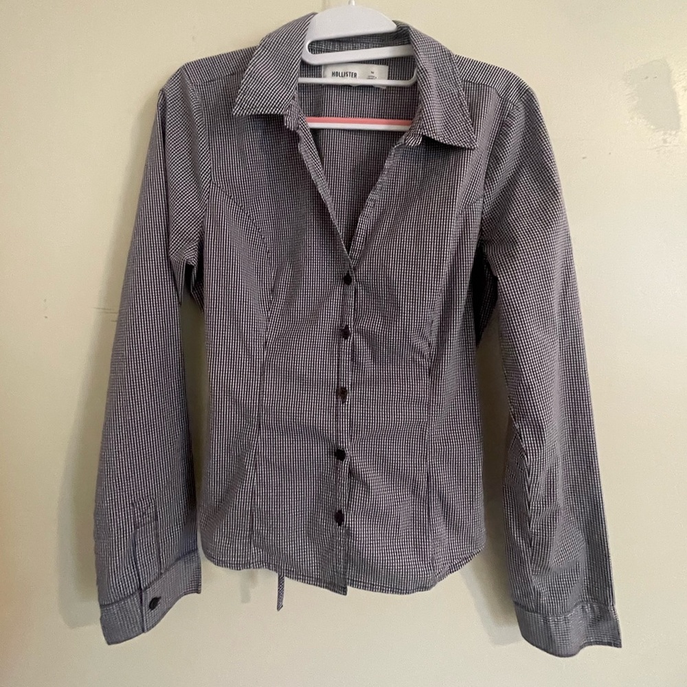 hollister button down blouse with tie in back